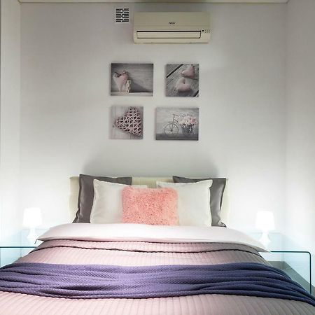 Xavier Boutique Apartment Варшава Экстерьер фото